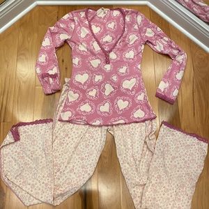 Scanty 💯 cotton pajamas